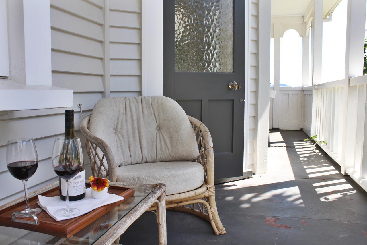 Browns Boutique Bed And Breakfast Whanganui Exterior foto